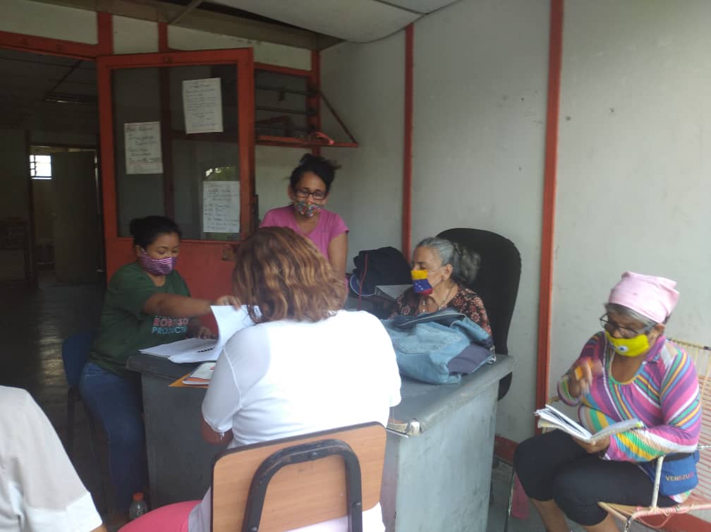 RobinsonPortugu's tweet photo. #Hoy Se llevo acabo Visita de Acompañamiento Pedagogico, a los Ambientes #MisionRobinson  del Complejo Habitacional Simon Bolivar Municipio Paez por parte de la Coordinadora Academico Regional @MPPEDUCACION @raulbolivariano @MisinRobinsonP2 @ZEPortuguesa @Sociabolivarian https://t.co/GD0QdcTnRO
