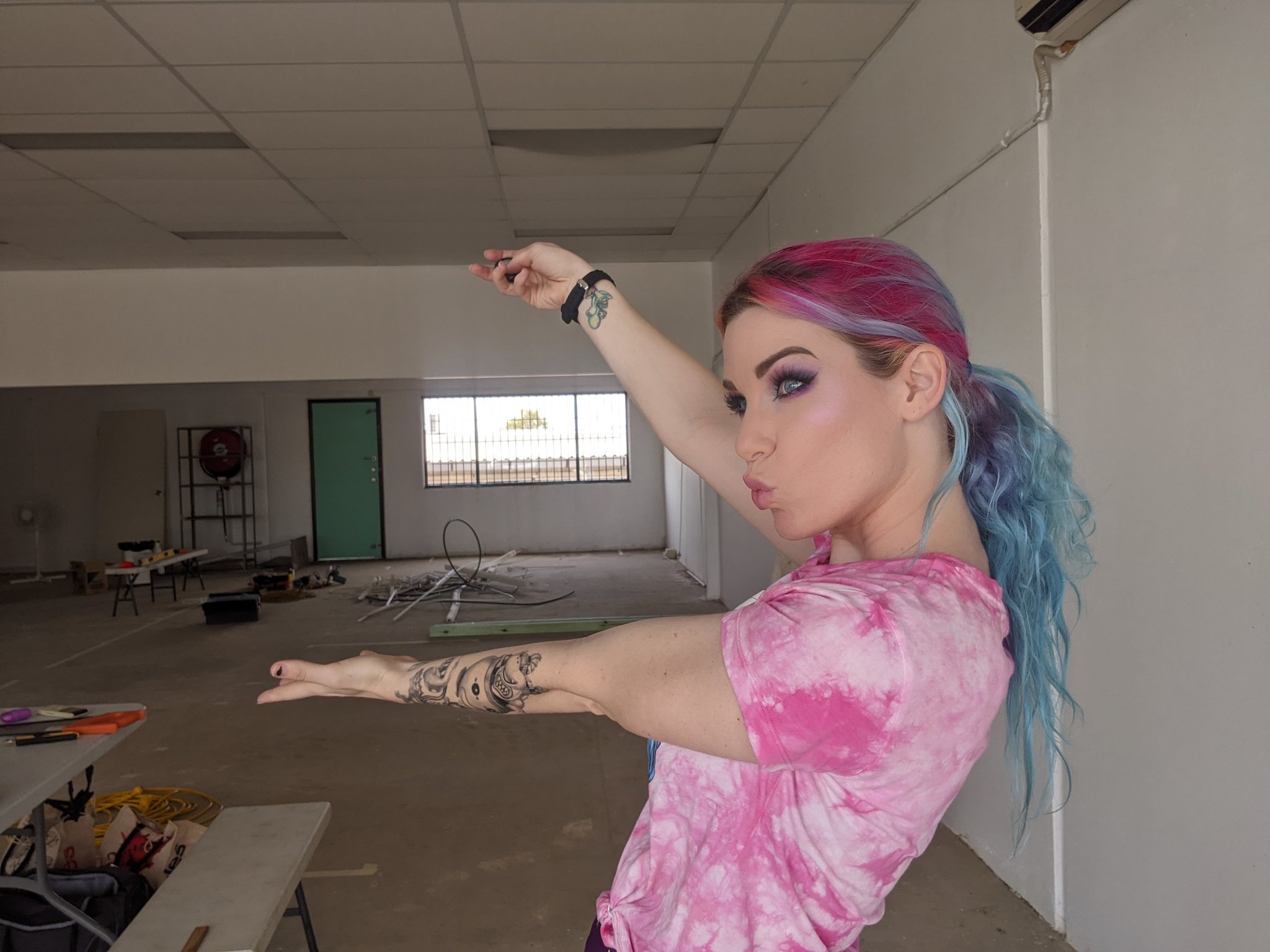 tw-pornstars-2-pic-coralea-jade-twitter-come-watch-us-build-a