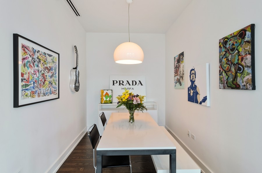 michaelrosnblum's tweet photo. Look at this sleek dining room at #110WSuperior1802  #CondosForSale https://t.co/CkgkYHaXEP