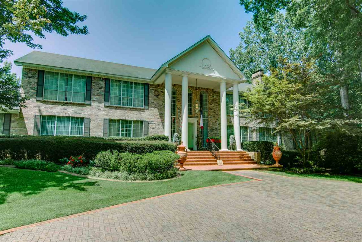 SteveRaffaelli's tweet photo. We are looking for a buyer on 40 Knotty Pine Pl #Texarkana #TX  #realestate https://t.co/vCM5XA8zFB https://t.co/CO7kURmq5S