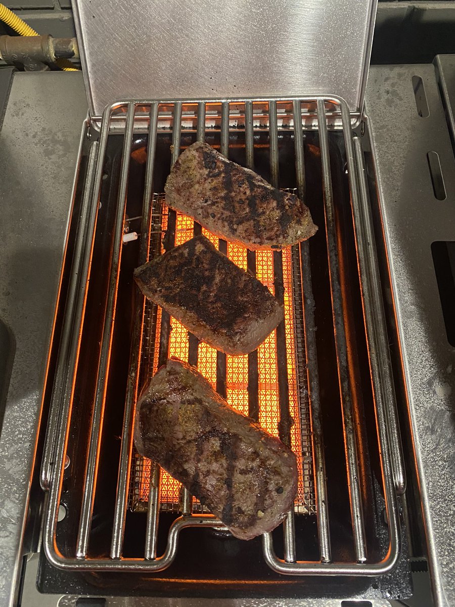 OutdoorCrawford's tweet photo. Amazing you can have a steak cooked to rare+ in less than 10 minutes on a @NapoleonProduct.   A total of TEN MINUTES to warm up the infrared to grillin’ the steak.  Unbelievable!   Definitely the best steak cooker on the planet.  🌎 https://t.co/nL8mpu0vnk
