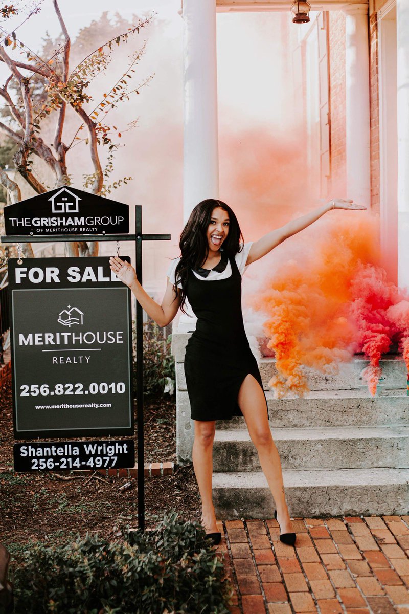 TellaComm_'s tweet image. 🏡🎊🔑🎊🏡