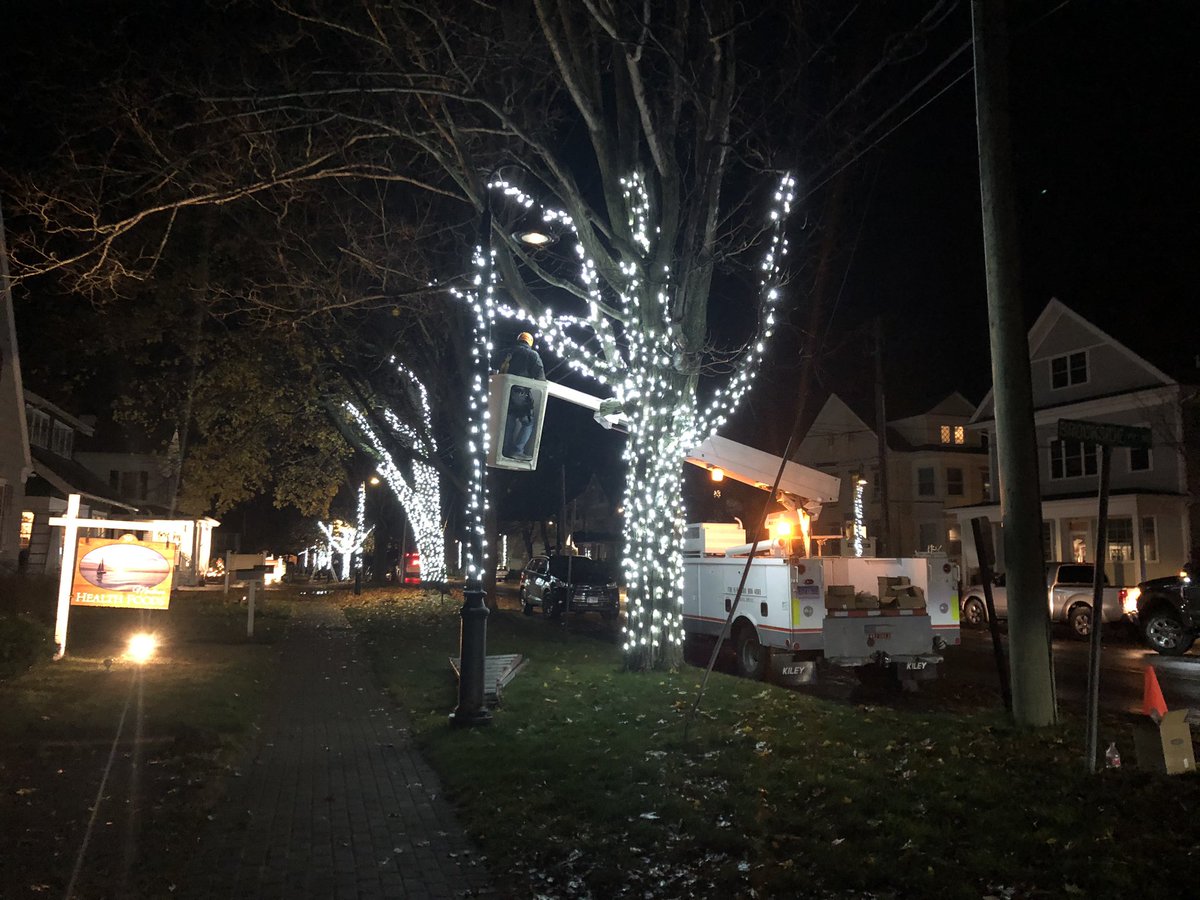 MadisonEDC's tweet photo. Madison EDC seeks sponsors to boost Light Up Madison initiative 

https://t.co/F3uNB2Ew3g https://t.co/8dGkIG8Pkx