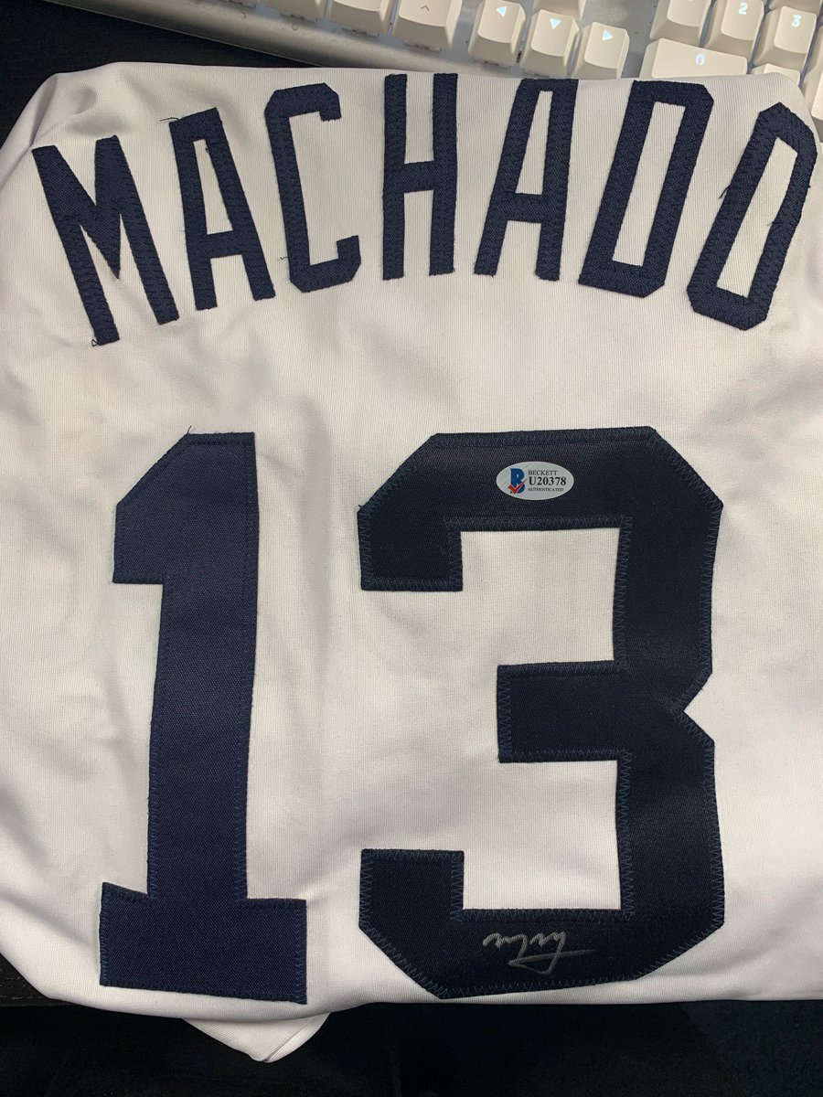 *Signed Manny Machado SD Padres Jersey Giveaway*

To enter the giveaway you must:
1. Follow me on Twitter
2. Like this tweet
3. RT this tweet

Winner will be picked on Dec. 1st! Good luck!
