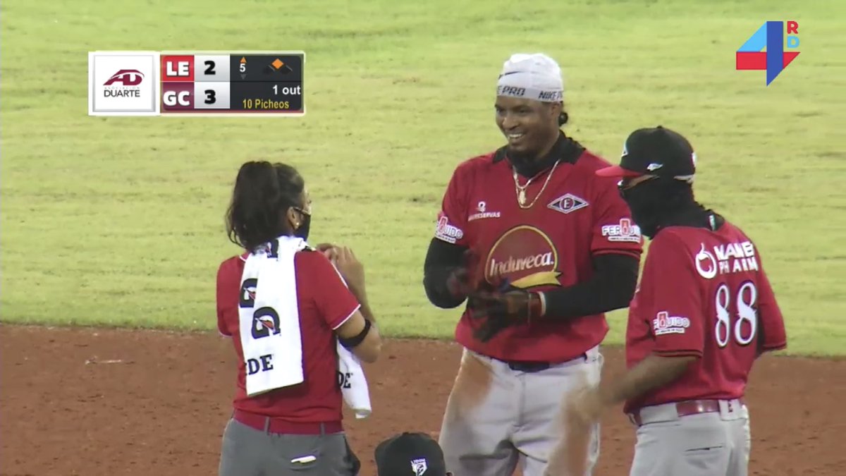 ImJJSolisSuchil's tweet photo. Desde El Valle de Coachella para @EscogidoBBClub via @Padres la numero uno @MaritzaCC20 #EresDuraPaisa #PuroJalisco https://t.co/u7eyGImguG