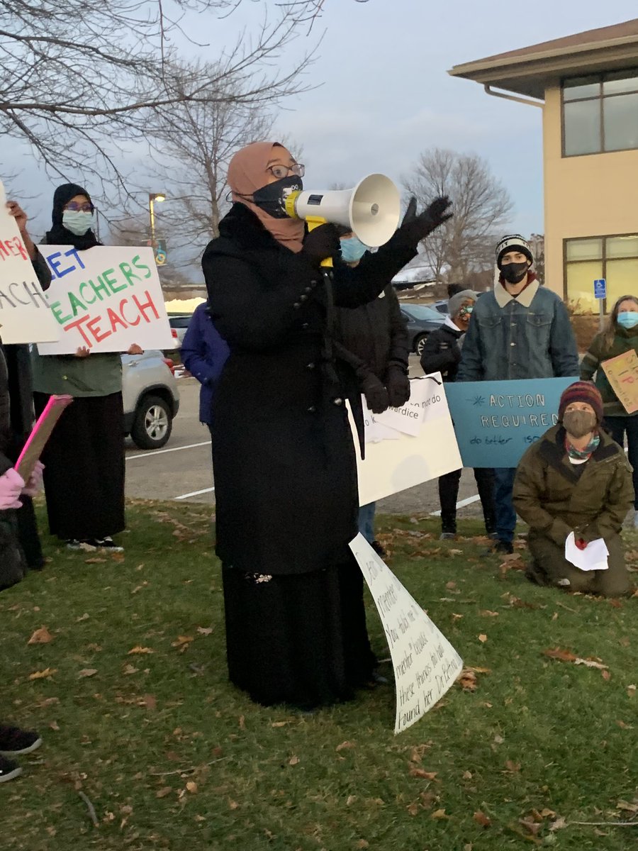 EducationMN's tweet photo. Thank you to the educators, parents and students who rallied in support of @MNTOY2020 and anti-racist education in Rosemount tonight! #edjustice #educolor #mntoy https://t.co/wJmj0CwxUt