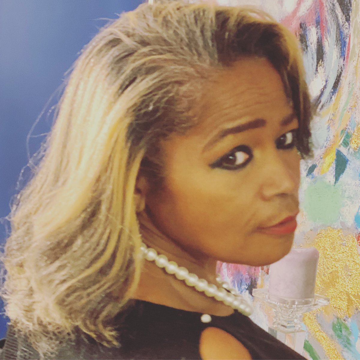 DamaraLGreene's tweet photo. “Who’s that girl?” #troyturner #dollmakerstudio #theblondeone #blondbombshell #singerdanceractress #showstopper #nytimes #vogue #ESSENCE #vanityfair https://t.co/0aLms2dpg0