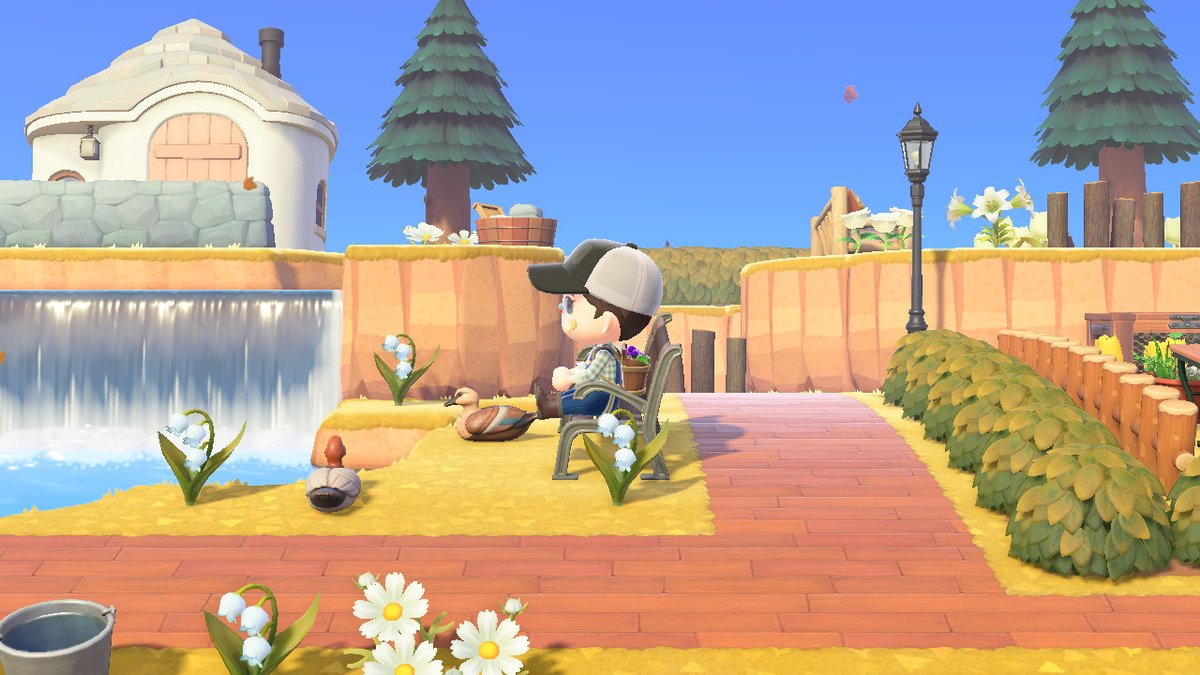 CrossingSoph's tweet photo. lil duck pond 

#AnimalCrossing #ACNH #NintendoSwitch https://t.co/cxxQoLR7Vy