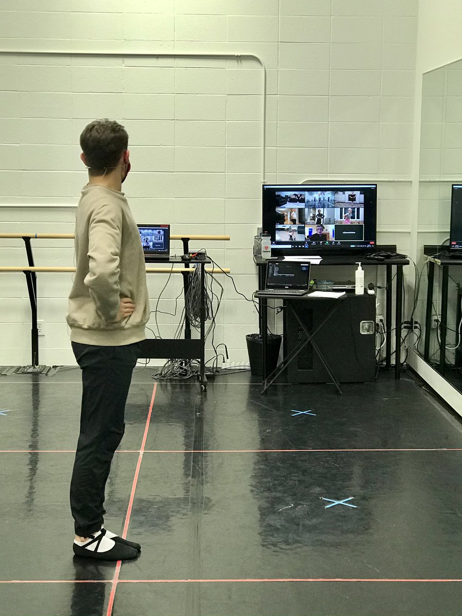 ShumkaDancers's tweet image. Shumka School classes zooming around the city. Thank you @theECF for the Rapid Relief Funding to help with equipment and bandwidth!