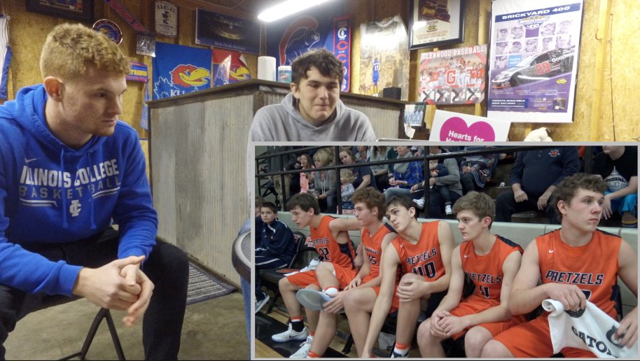 Channel1450com's tweet photo. Live Rewind: Max Day and Hunter Stockton Start the 2016 Waverly Holiday Tourney Championship between New Berlin and Athens: https://t.co/d9MuKr62kw https://t.co/OaLznMvVSE