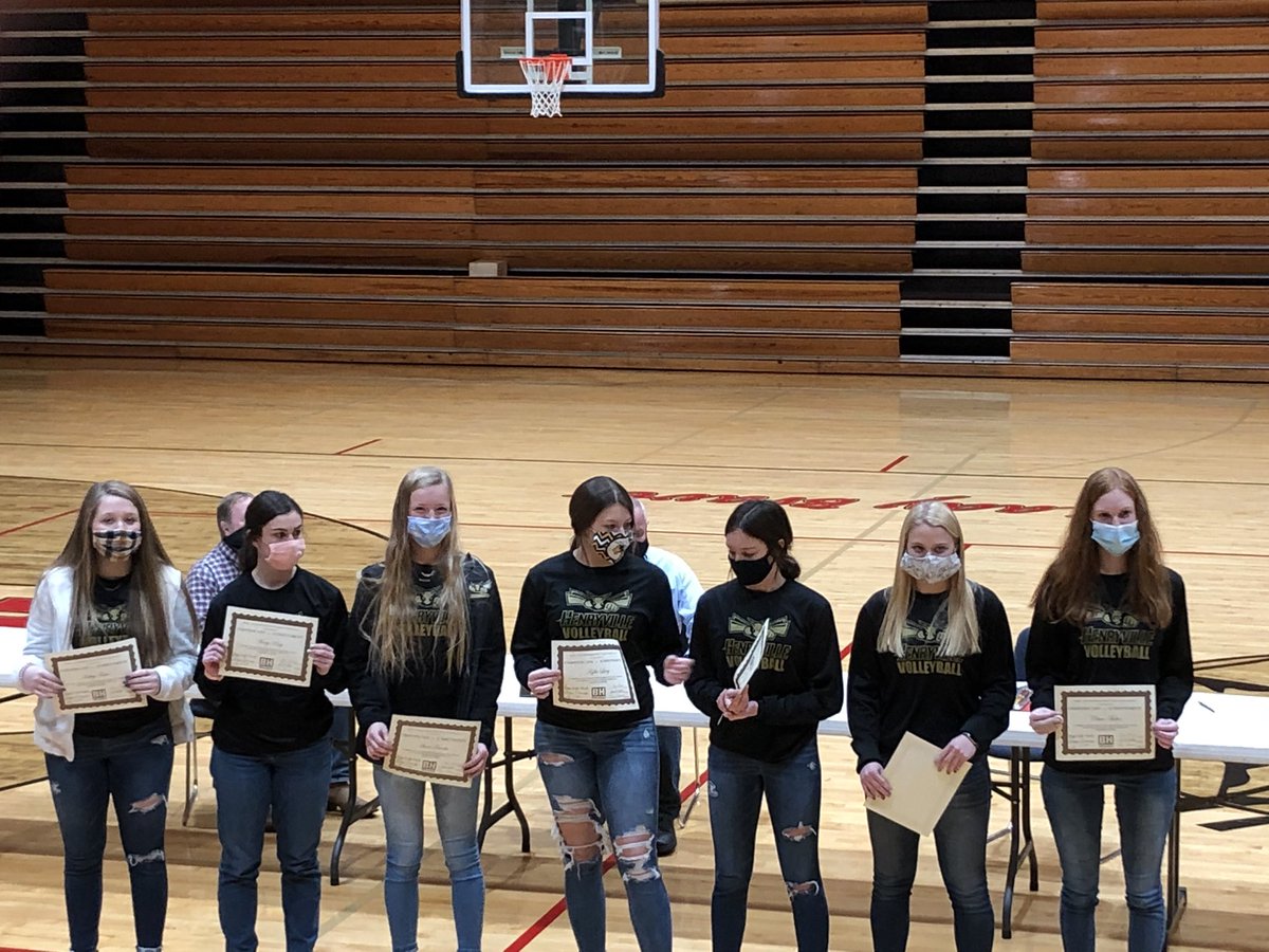 henryvillevball's tweet photo. Thank you BHSC School Board for taking time to recognize HHS volleyball. Thank you for your continuous support of our students! https://t.co/Nk4mYKLW34