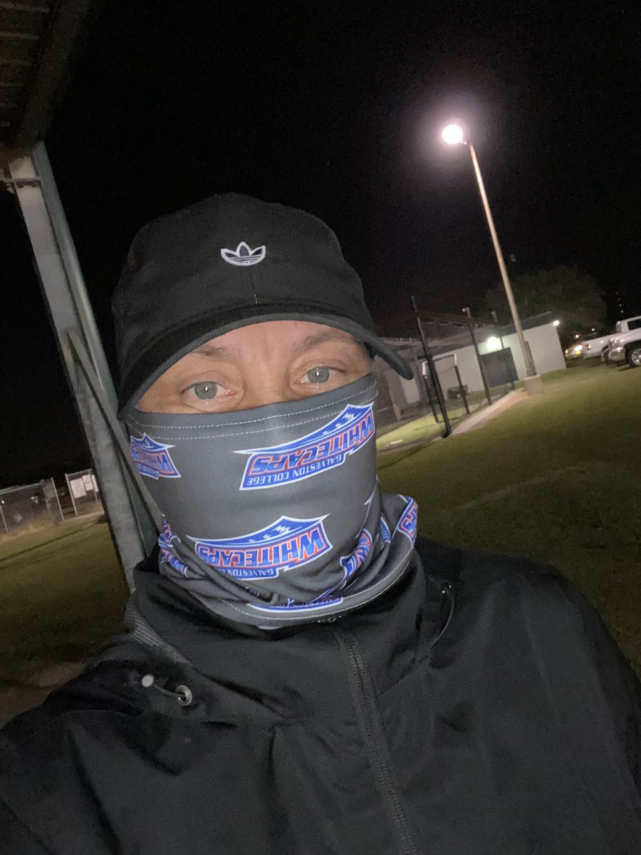 CoachMariaWinn's tweet photo. Mask for safety and for keeping me warm on this chilly Monday evening!!! @GCWhitecapSB #RecruitingNeverStops!!! #WhitecapsWay!!! https://t.co/WjfReCcdeM
