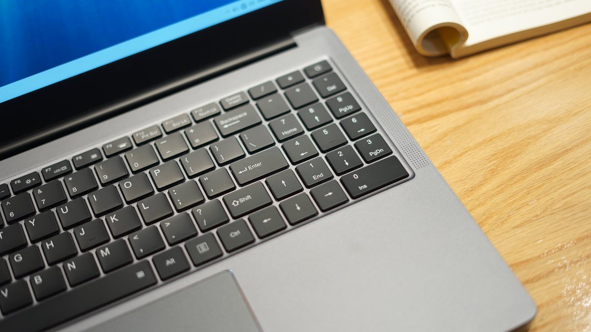 chuwidotcom's tweet photo. #Aerobookplus deploy high-performance hardware configurations into ultra-thin full-metal body creatively, It can suit office work and entertainment easily.
⭐3840*2160 Resolution 100% sRGB Color Gamut
⭐Intel Core i5 processor Up to 3.50 GHz
Find out more:https://t.co/cA8ecRKaXi https://t.co/AGK97vDXXt