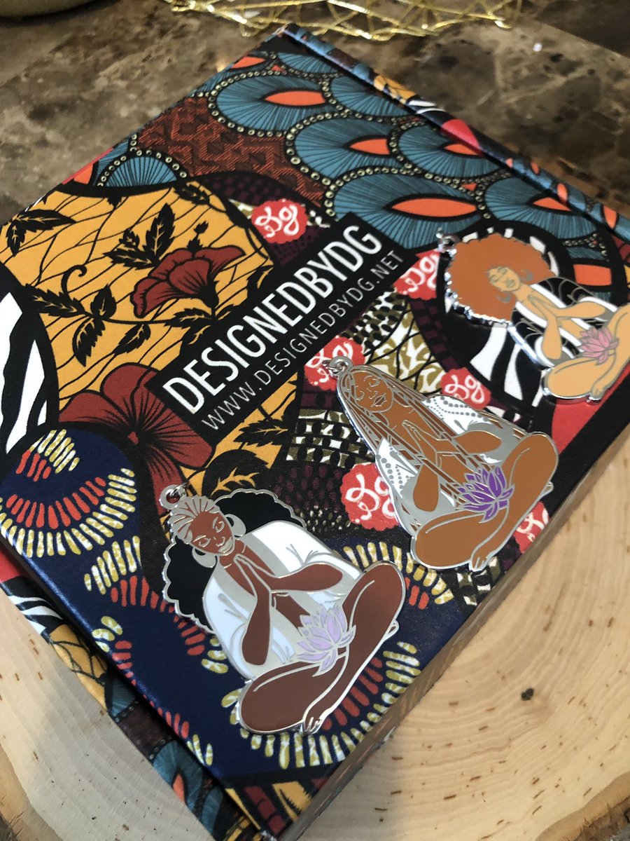 iTriedBut's tweet photo. Tea Charms now added to my Etsy Shop ❤️ #BlackOwnedBusiness #tealovers https://t.co/NMEyHxpsNd https://t.co/tF8tY6t7M7