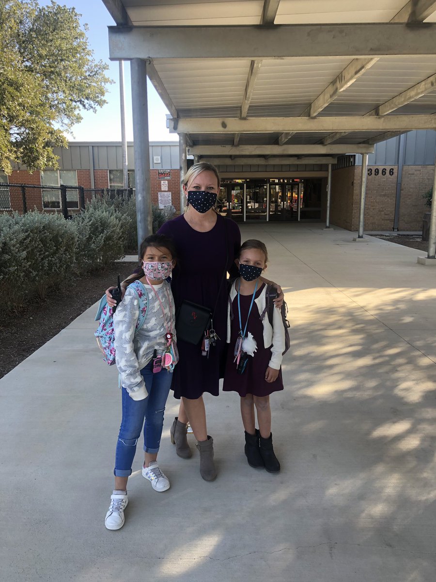 msolivierrr's tweet photo. Dress for your future...we have a few principals in the making! ❤️ #pvlionpride #ecisdtweets #ccmr https://t.co/tK9Wa5JCFM