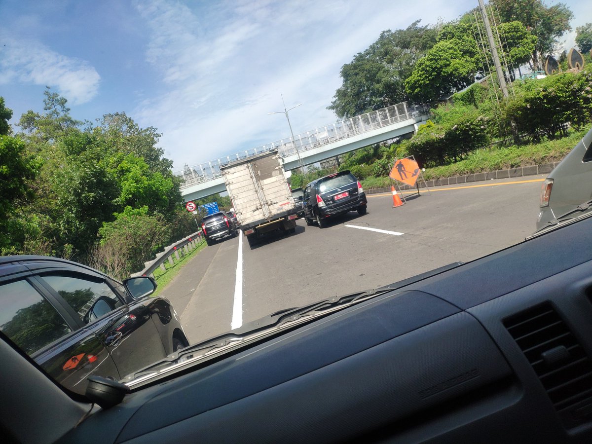 om_ei's tweet photo. Sedikit padat, dan ada perbaikan https://t.co/aD3Vuwxq8y