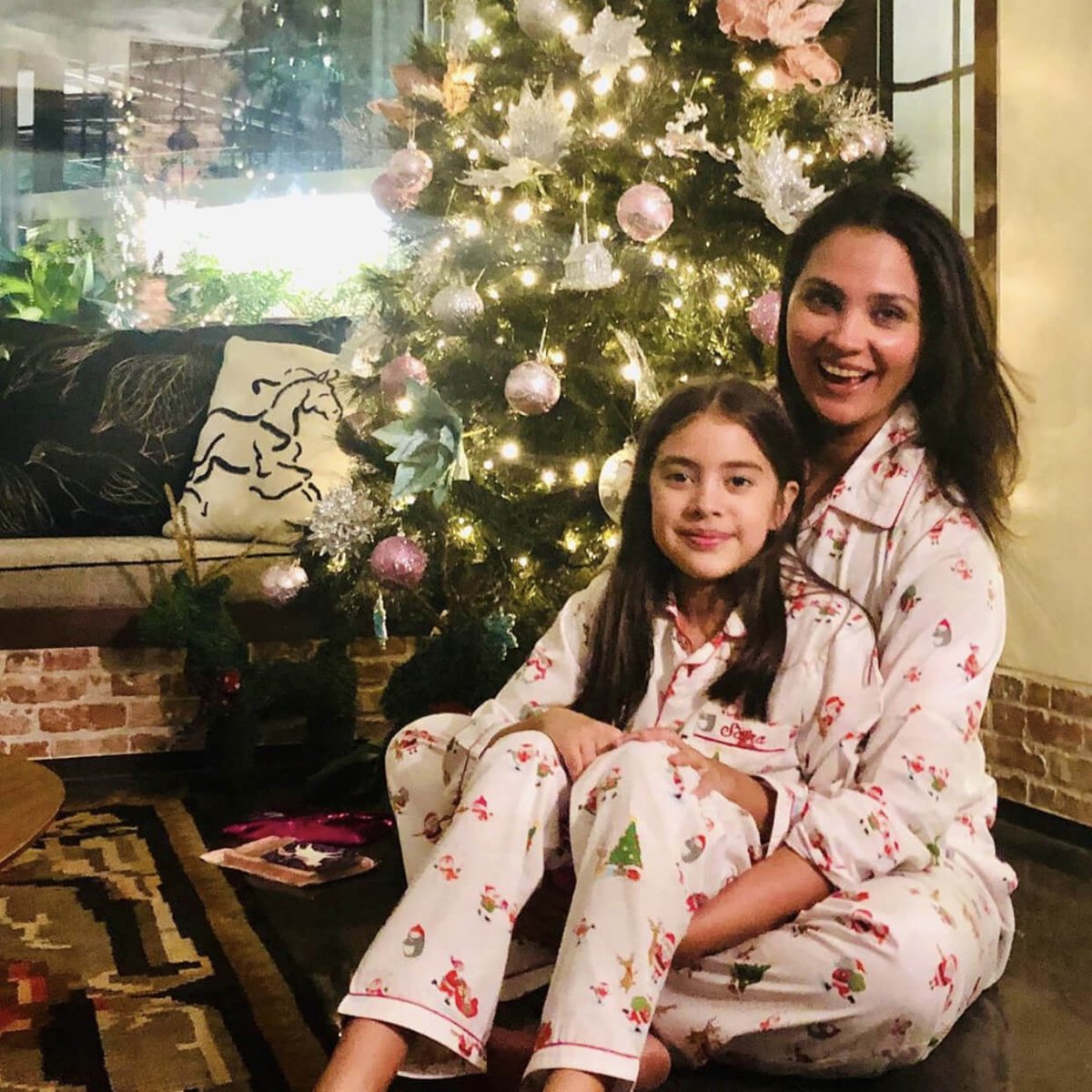 Lara Dutta and sweet Saira twinning in our Winter Joy pajama set 😇🎄🎅 #CelebLove #WinterJoy #SignaturePrint #ChristmasPjs #LaraDutta #Bollywood

Shop on littleweststreet.com under Christmas