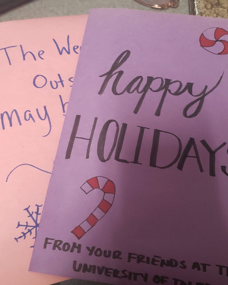 rhautoledo's tweet photo. Don't forget to spread joy by making a card to donate to local hospitals and nursing homes. Turn them in at your residence halls!! https://t.co/SarwxN9NpU