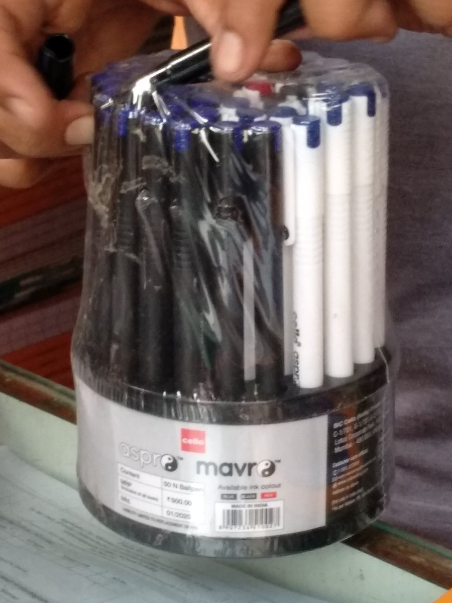sundaramshrik's tweet photo. #manufacturers of one time use #plastic #pen pen #refills add to #plasticpollution/consumers throw pens, refills into garbage,no recycling, reprocessing,no policy by @moefcc/ students pressurised by edu hv to stock,throw min 5 pens per month in garbage/way fwd? @AdityaDubey2003 https://t.co/PM7z8yV2OD