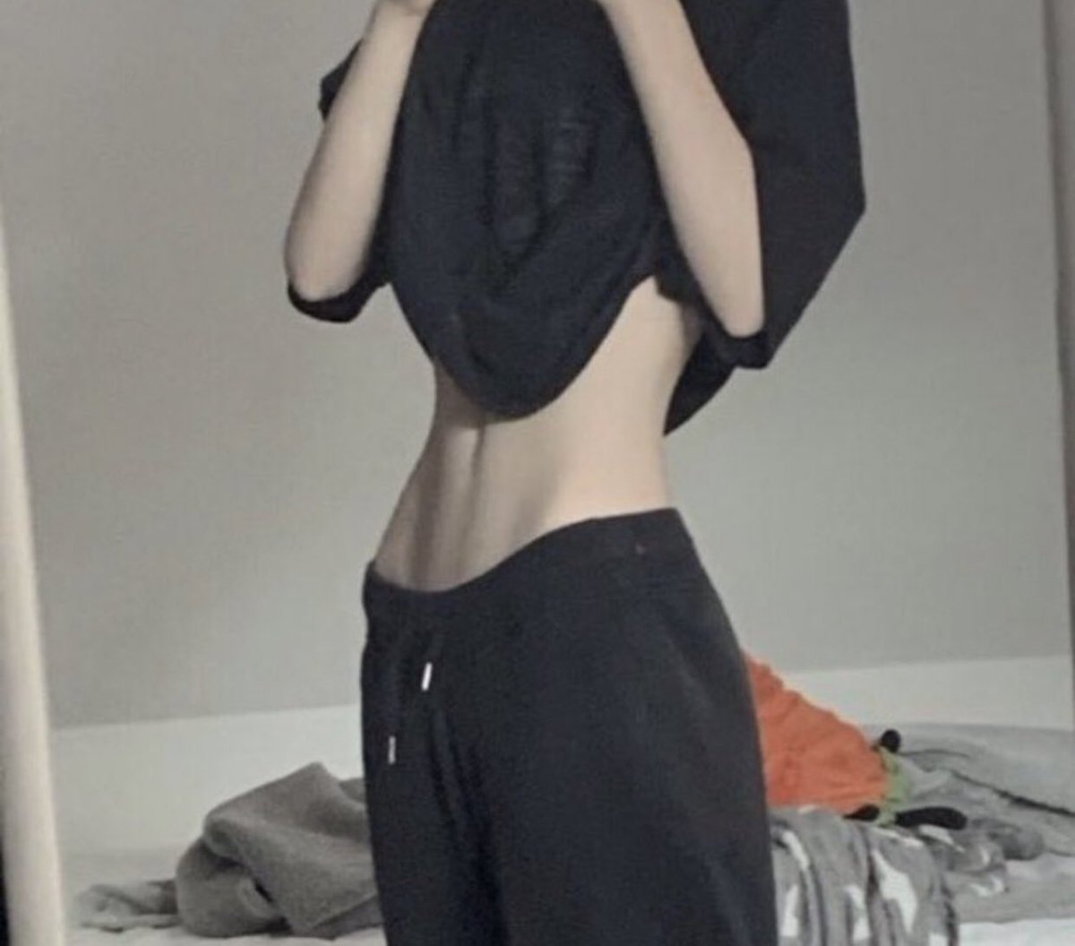 starve now, skinny later. it's so simple just don't eat and you can have everything you want!!