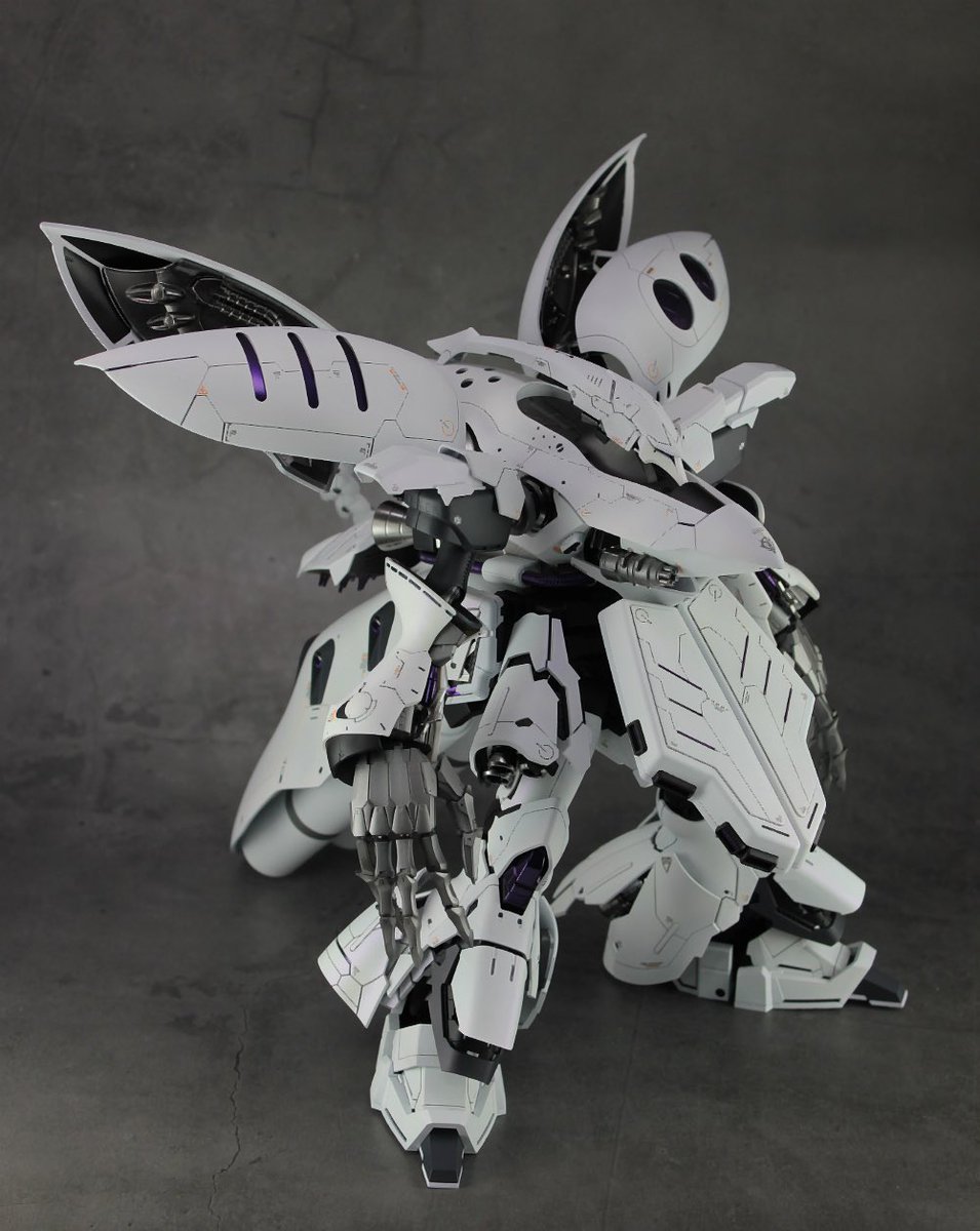 WorksLuce's tweet photo. 過去作ですが、100作目。
今年のオラザクに出しました
「キュベレイウィザード」です。
5種類くらいのキットのミキシングです。
最初キュベレイにナイチンゲールのフロントアーマーを付けたら悪い魔法使いみたいに見えたのでそう名付けました。

続きます

#サトヲのほぼ日刊過去作ですが https://t.co/UPzSamJyRy