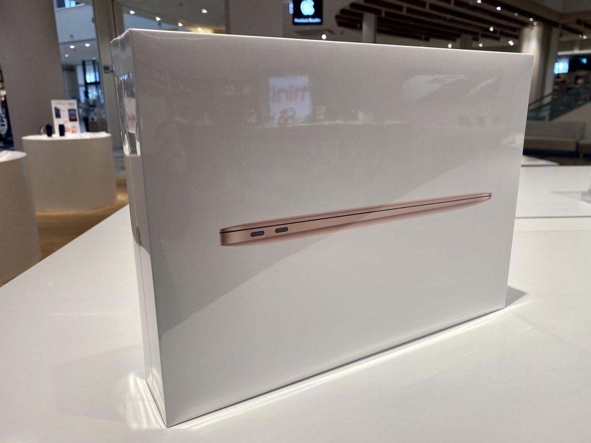 bparkplus's tweet image. 本日から発売開始！

Apple M1チップを搭載した
Macが本日から発売開始しました！

本日お渡しできる在庫ございます！

在庫お問い合わせはTEL:04-7138-5567まで

#M1チップ #AppleM1 #macbookair2020 #MacBookPro13 #アリオ柏