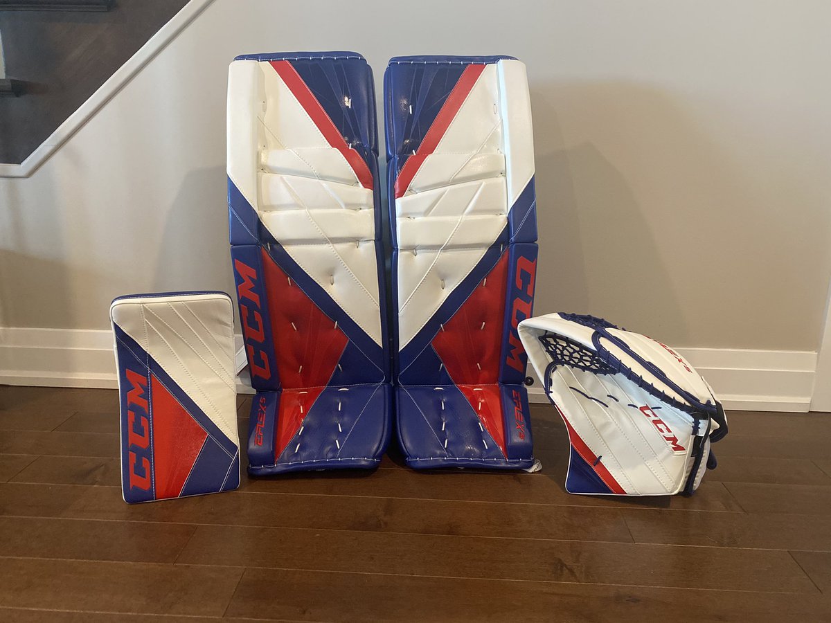 Thank you very much <a href="/OHLRangers/">Kitchener Rangers</a> for this amazing gear!! <a href="/CCMHockey/">CCM Hockey</a> <a href="/CCMGoalie/">CCM Goalie</a>