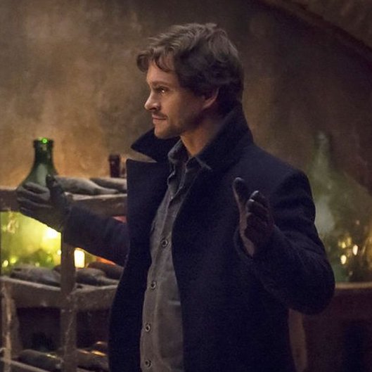 First, things first.ANTONY  RESEMBLES  WILL. Are they identical? No, that would be crazy. But they bear a striking resemblance and have similar features that Hannibal himself would be EXTREMELY aware of. Hannibal has a TYPE.