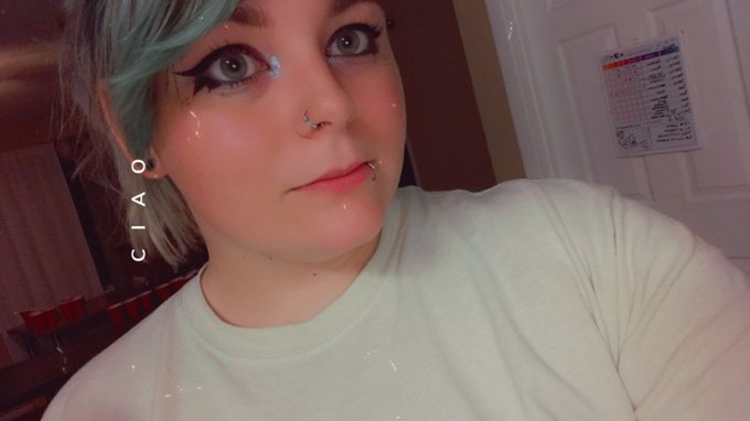 Hi yes I would like to leave this here 😌 https://t.co/fPvJienYs6<a href="/tag/paypiggies"class="tags"><span>#paypiggies</span></a><a href="/tag/findom_goddess"class="tags"><span>#findom_goddess</span></a>