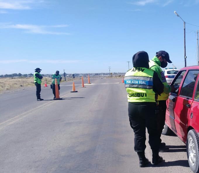 APSVChubut's tweet photo. #Rawson
2 ALCOHOLEMIAS POSITIVAS
Se llevaron a cabo op de fiscalización sobre los ing a #PlayaUnion e ing a Playa #Magagna.
Trabajo conjunto entre la Subsec de Seg Vial |#APSV y Policía del #Chubut. https://t.co/eGzgOnIaGr