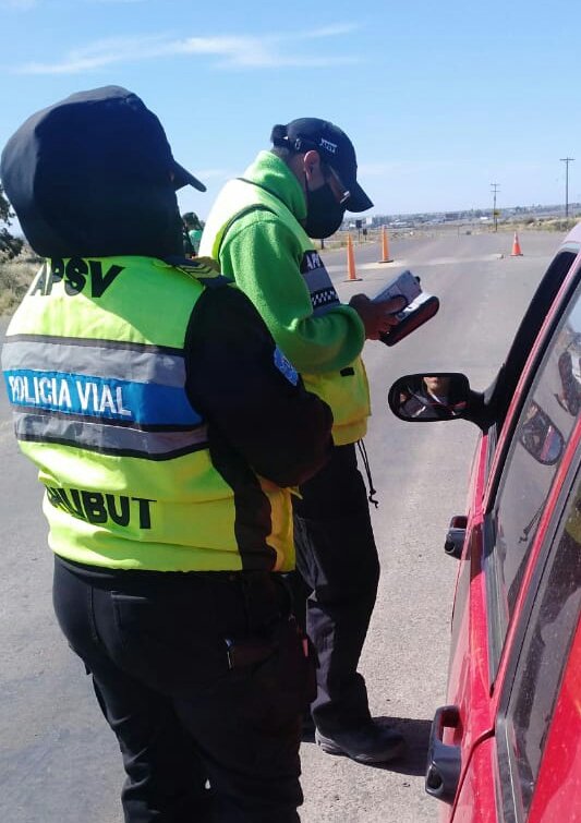 APSVChubut's tweet photo. #Rawson
2 ALCOHOLEMIAS POSITIVAS
Se llevaron a cabo op de fiscalización sobre los ing a #PlayaUnion e ing a Playa #Magagna.
Trabajo conjunto entre la Subsec de Seg Vial |#APSV y Policía del #Chubut. https://t.co/eGzgOnIaGr