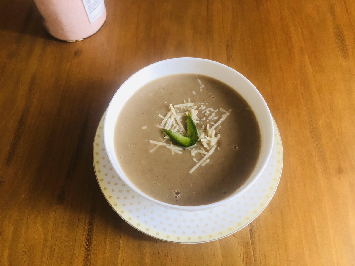 KitchenRose's tweet image. White pumpkin jalapeño soup 🌹