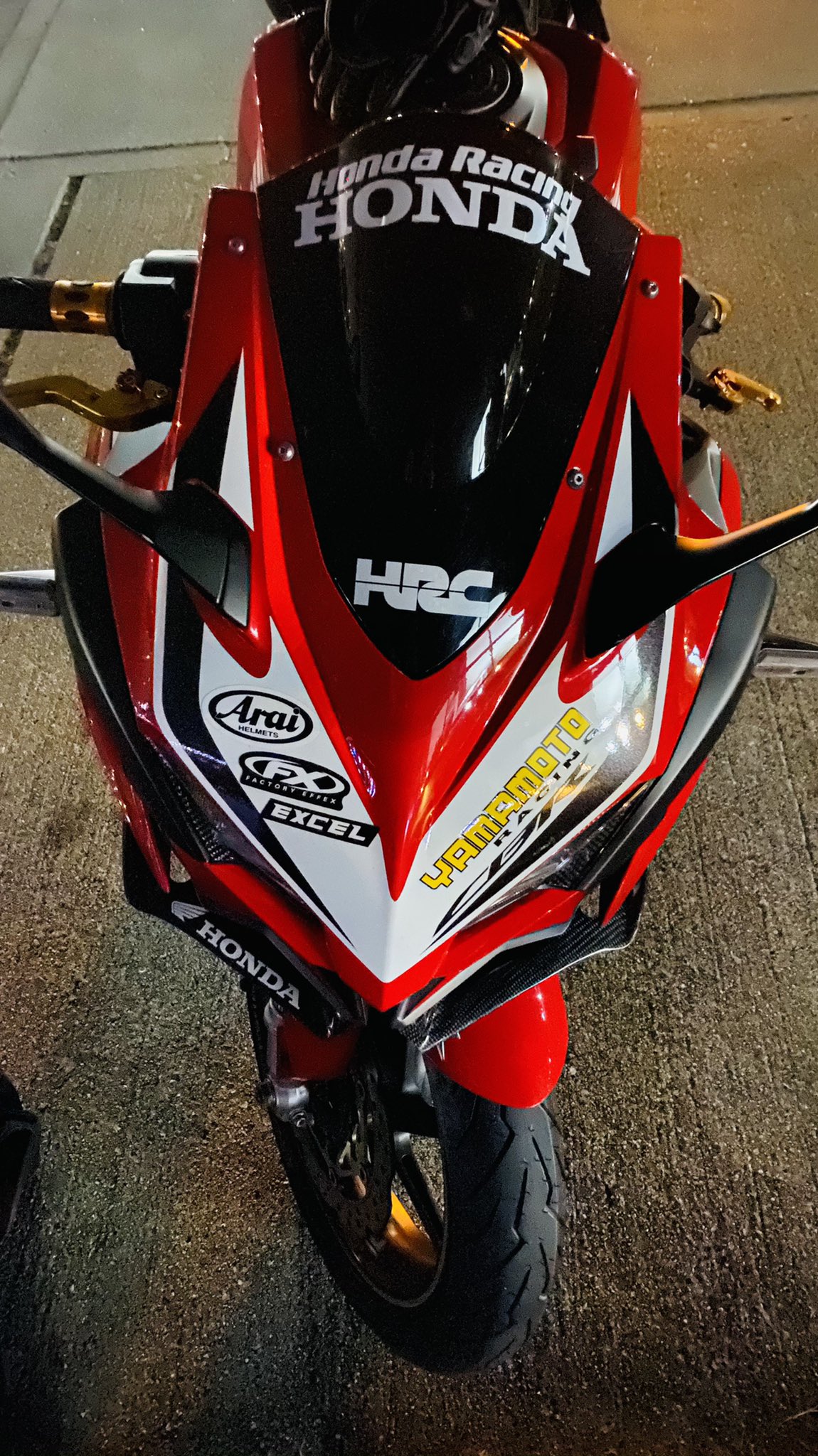 Kazuki Tl1000r 上から見たらカッコイイ Cbr250rr Mc51 ステッカーチューン Honda Rosso3 T Co V7r8kimh0e Twitter