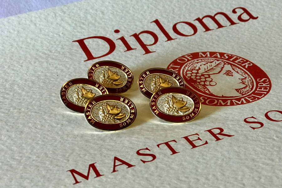 Huon Hooke tweet media