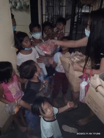 KindKath's tweet image. Thank you Solidarity for the love given at the Bagong Silangan Elementary School. Thanks @reigncandice for coordinating the distribution.