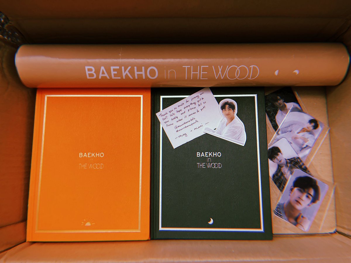 ATENASXATENAS's tweet photo. Yay!! I got my order @moondanceGOs!! Thank you for doing the GO 💖 #MoonDanceproofs https://t.co/k1zQqjk4OW
