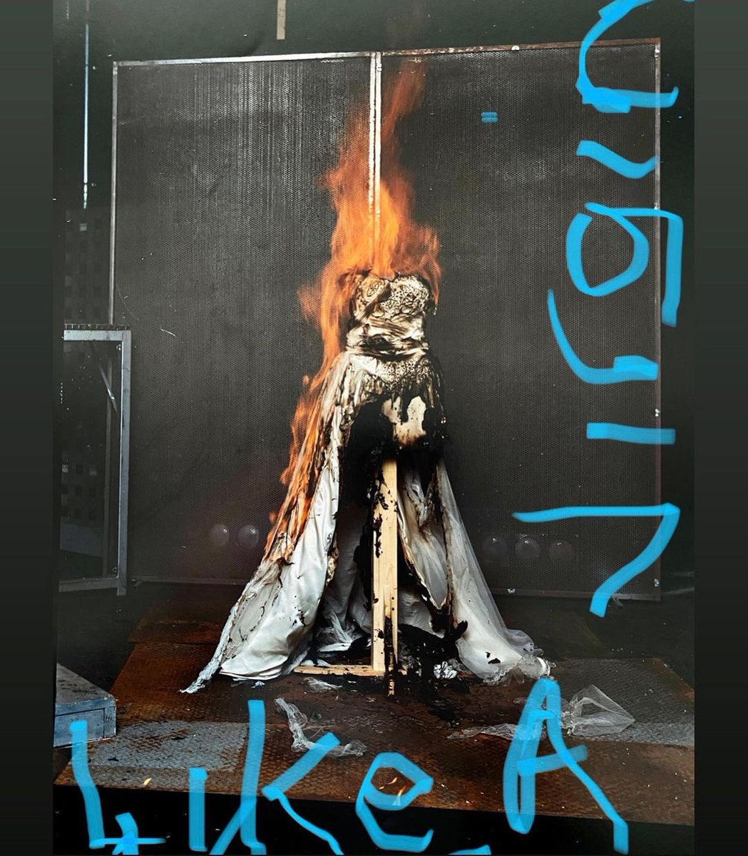 Madonna tweet media