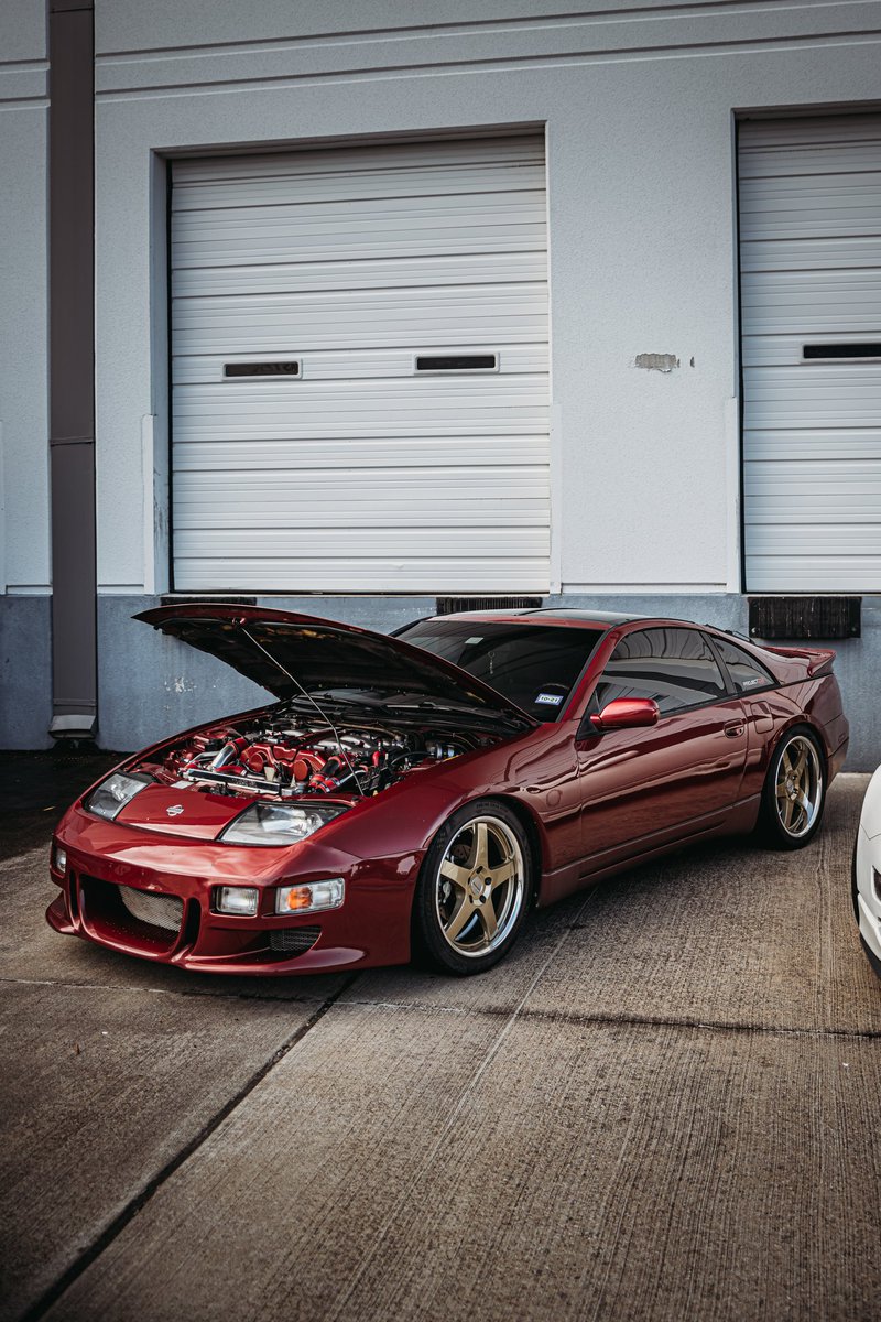 byronz32's tweet photo. Spotted yesterday. π
#Nissan #300ZX #Z32 #TwinTurbo
#ProjectZ32Houston https://t.co/jYTwYs0YLq