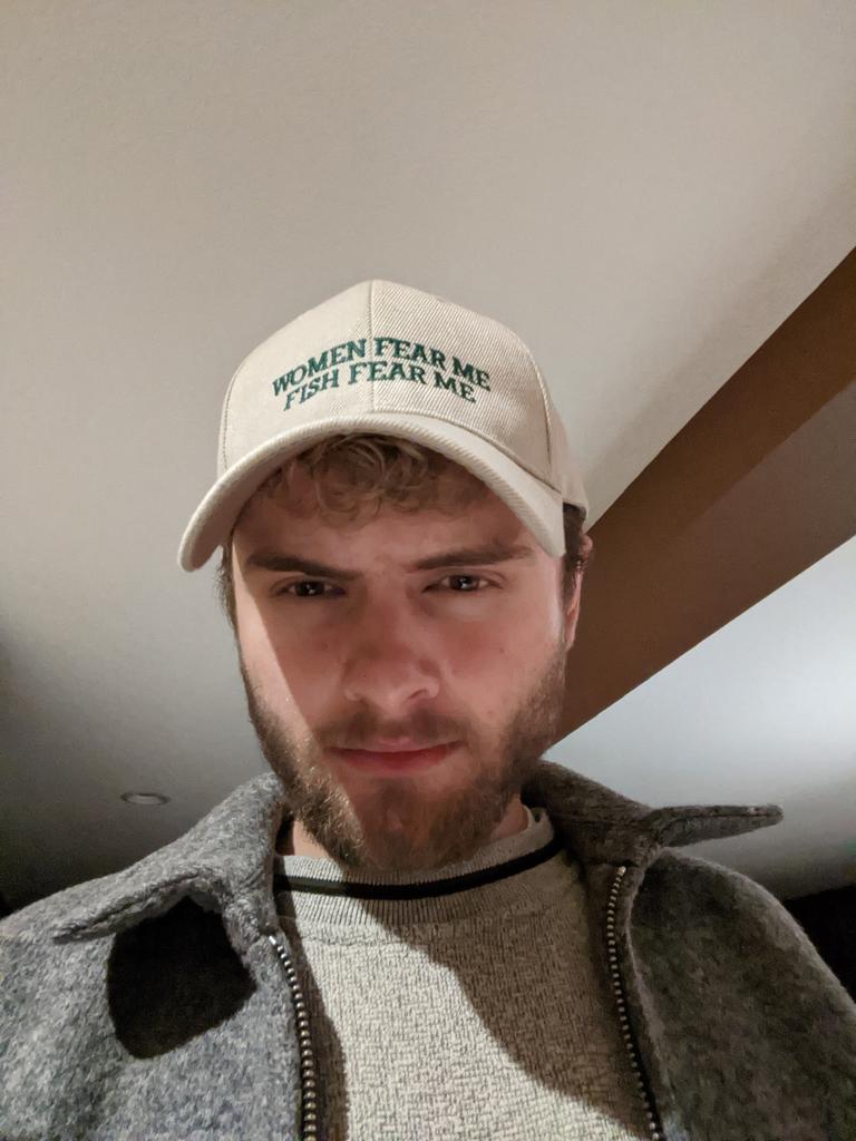 moobesor8's tweet photo. The face                  The anthem https://t.co/IEEiX4jprU