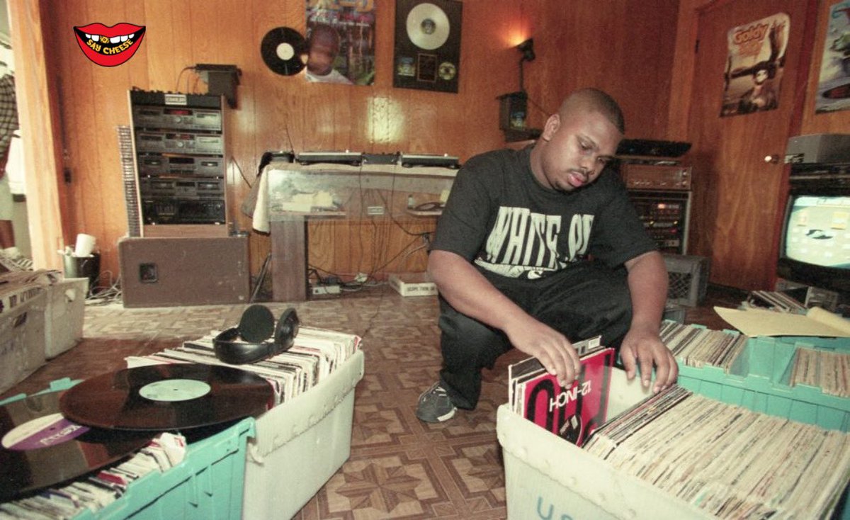 SaycheeseDGTL's tweet photo. 20 years ago today DJ Screw passed away. During his peak he sold 1,000 tapes in 15 minutes for $10. The lines were so long cops thought he was selling drugs. He released over 300 mixtapes! DJ Screw never slept &amp; constantly worked on putting out new tapes https://t.co/Oy1RV0X8vR