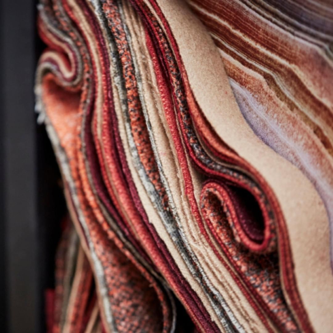 textilia4's tweet photo. So many textures and qualities in our range and layered here they beautifully echo the mineral layers of rock.

#TextiliaAtWork #CommercialFabrics #WorkplaceDesign #DesignInspo #SustainableFabrics https://t.co/DaPmBVtu5Z