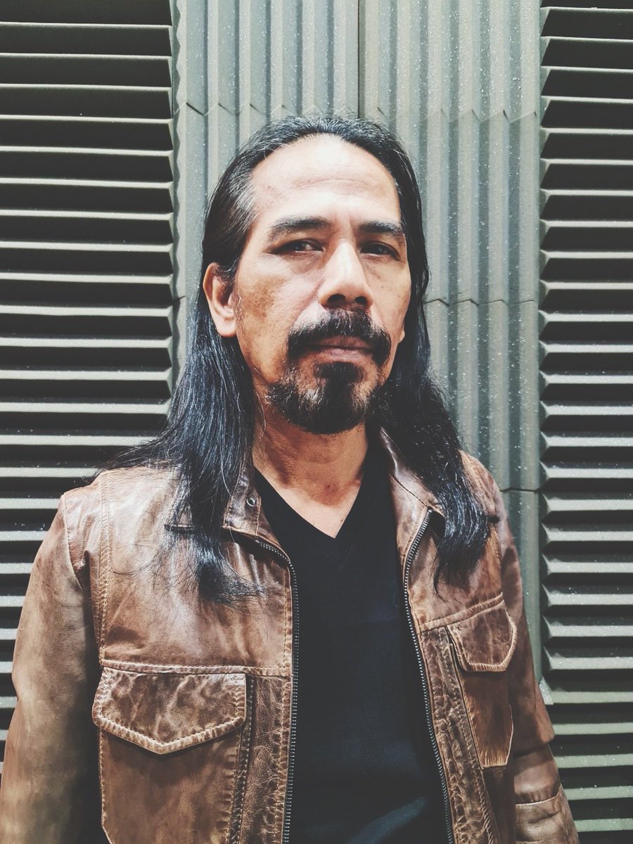 Kembara1404's tweet photo. Selamat hari lahir buat maestro gitar kami Zoul! Semoga terus diberkati. https://t.co/pGwsfgkSyF