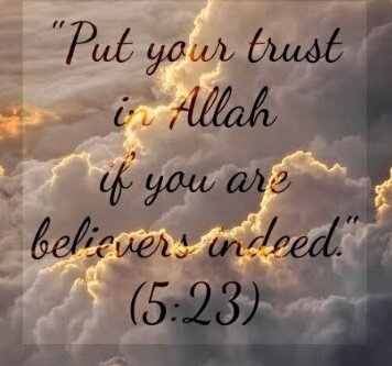 ZeenatulHajiah's tweet photo. @muftimenk .

Don't carry the worries, anxieties of this life with you.

Hand everything over to Allah and trust  that He will take care of you.

Please Allah and He will give you what you need and when you need it.
. https://t.co/arLMEqln4l