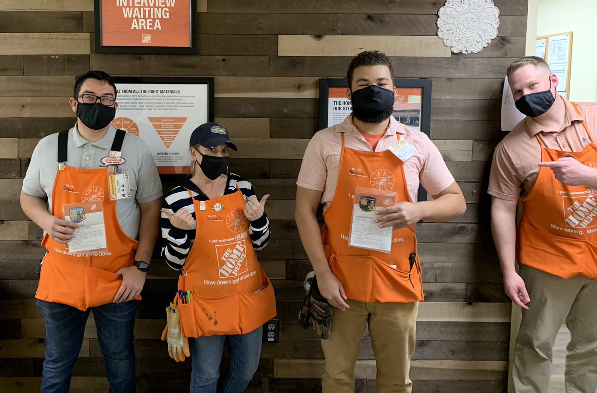 alyssa_bok's tweet photo. Recognizing Josue and Reggie for Creating Shareholder Value by always going the extra mile to get things done! @david_huntsman @cya79f @TgudasTHD @kil8523 @jenjenilani @marcella3505_ @Fuerstenberg15 https://t.co/xADTDaqR9U