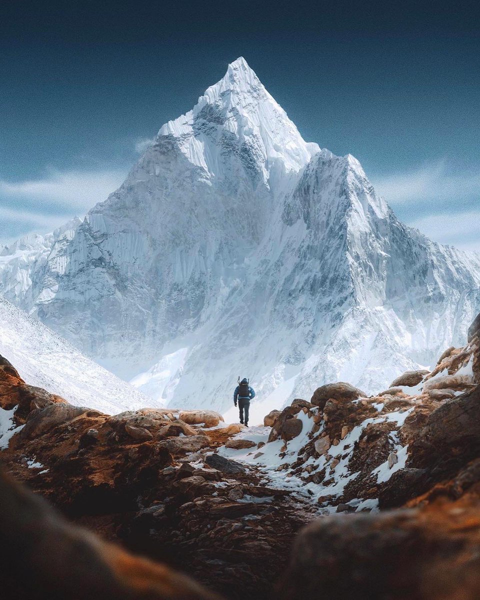 earth's tweet photo. The great mountains of Peru. https://t.co/mfJDPdN7QE