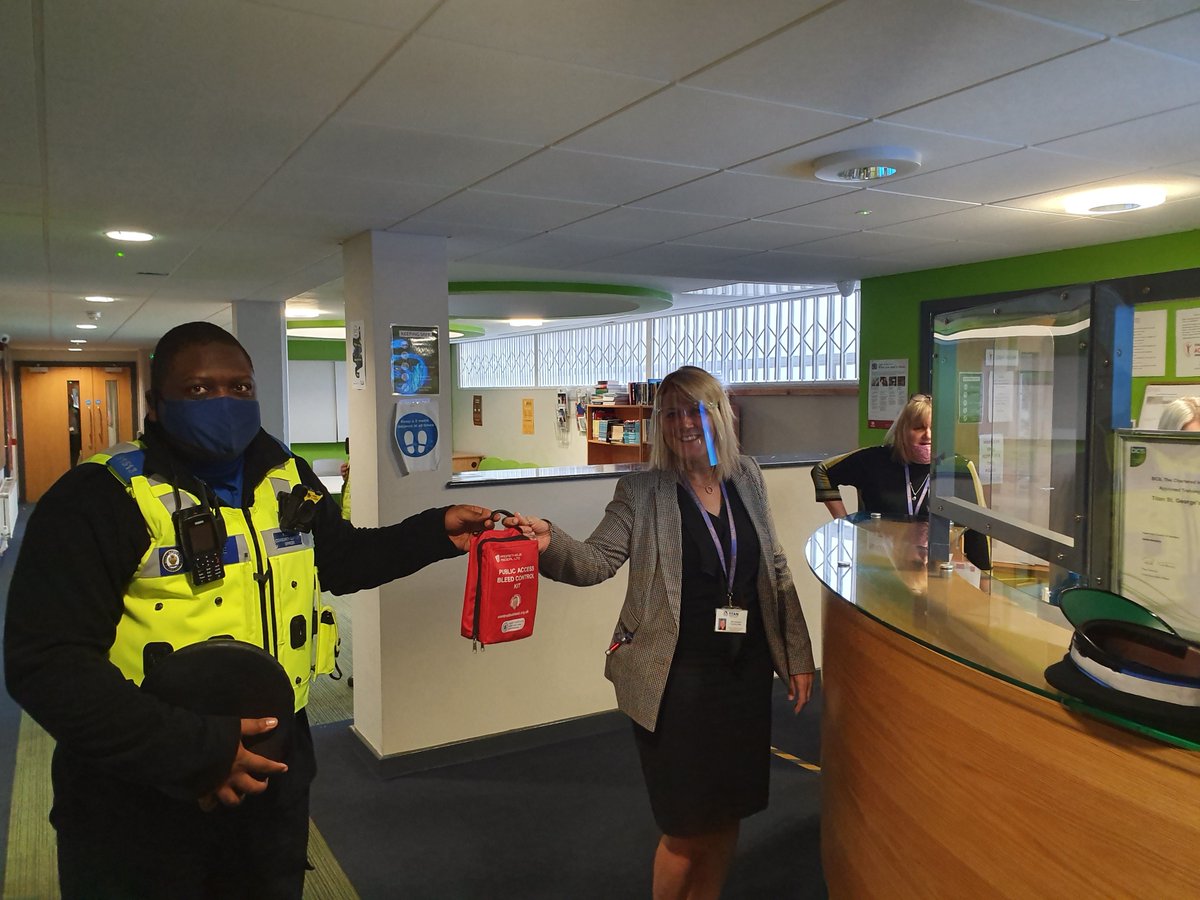 AstonWMP's tweet photo. Earlier today aston NPT delivered #bleedkits to key locations on the patch we cover. @TheLighthouseYP @stgeorges2277 #knifecrimeweek #OpSceptre #LivesNotKnives https://t.co/lwYjbLOou1
