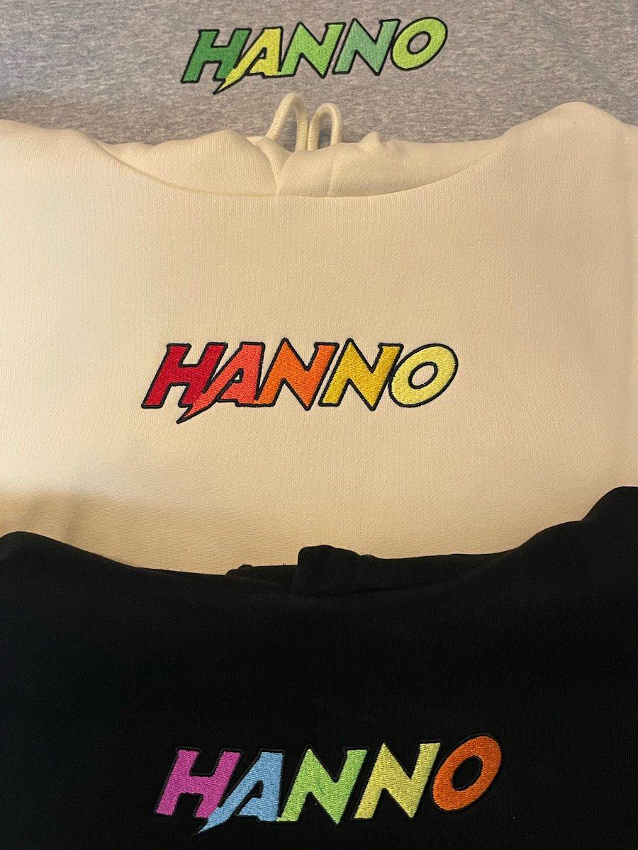 QuiseOffDaLeash's tweet photo. So me &amp; @taiylorjoi_  just dropped some of the best sweatsuits I’ve seen in a long time 🤷🏽‍♂️ @HannoclothingCo . We are a small black owned business, so any Rt will help us out to spreading our brand 🙏🏽 https://t.co/ZCBFVgJqTW