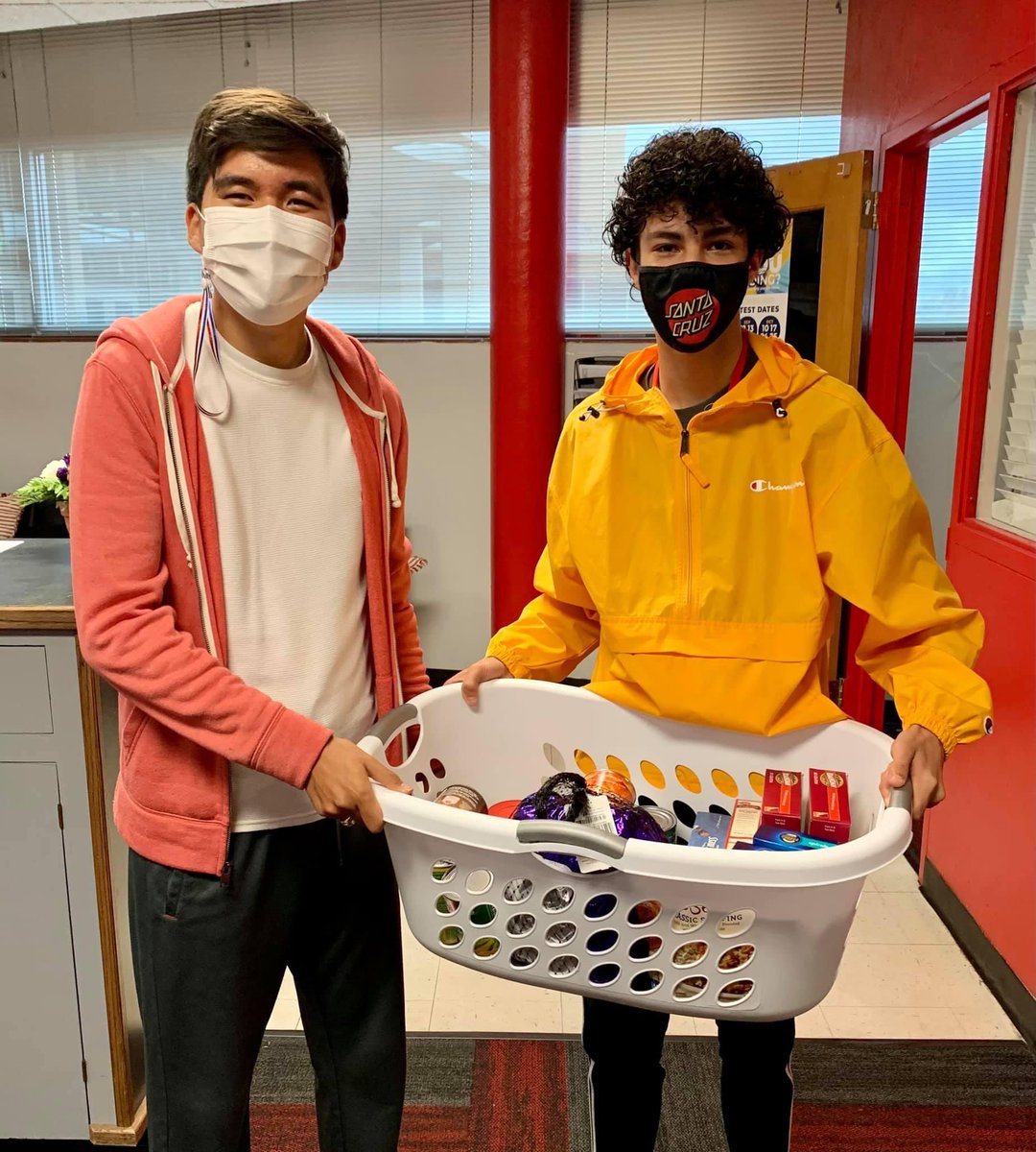 This afternoon, I stopped by Lawton High School to drop off a Thanksgiving Food Basket full of all the necessary ingredients to make a delicious Thanksgiving meal. Thanks to the Lawton FFA Chapter and Lawton High School Student Council.