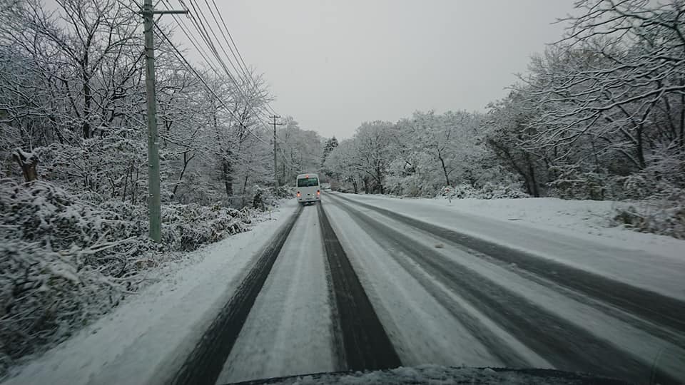 AkakuraMyoko's tweet photo. Snowing right down into the village this morning! ❄️🙌😁
Snow Reports: https://t.co/W6sqrEPURn
Webcams: https://t.co/wd8l9LdJec
Akakura info: https://t.co/OyLPFzAUIJ
Akakura Accomm: https://t.co/EH6T9lbrJh

@MyokoSnowReport #MyokoJapan #Myoko #myokoskiresort #SkiMyoko #myokokogen https://t.co/54D3kOlEbm
