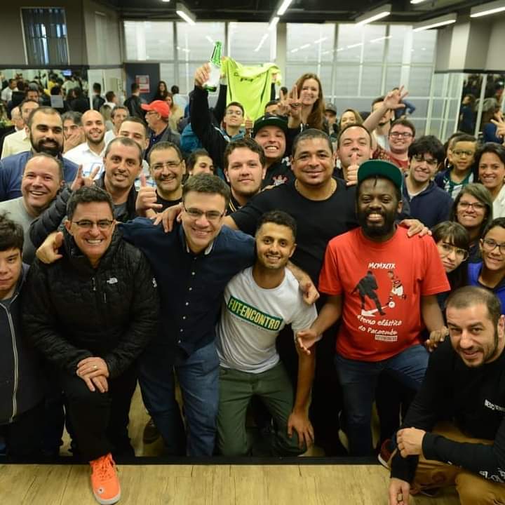 tadinacio's tweet image. Dois anos de uma super produção do @futencontro na @ciaathletica do @analiafranco. Bate-papo com os craques @mauro_beting, @fbadaui, Vampeta e Fernando Fernandes

#job #produçãodeeventos #debate #produçãodeconteúdo #produtor #falardefuteboléarte